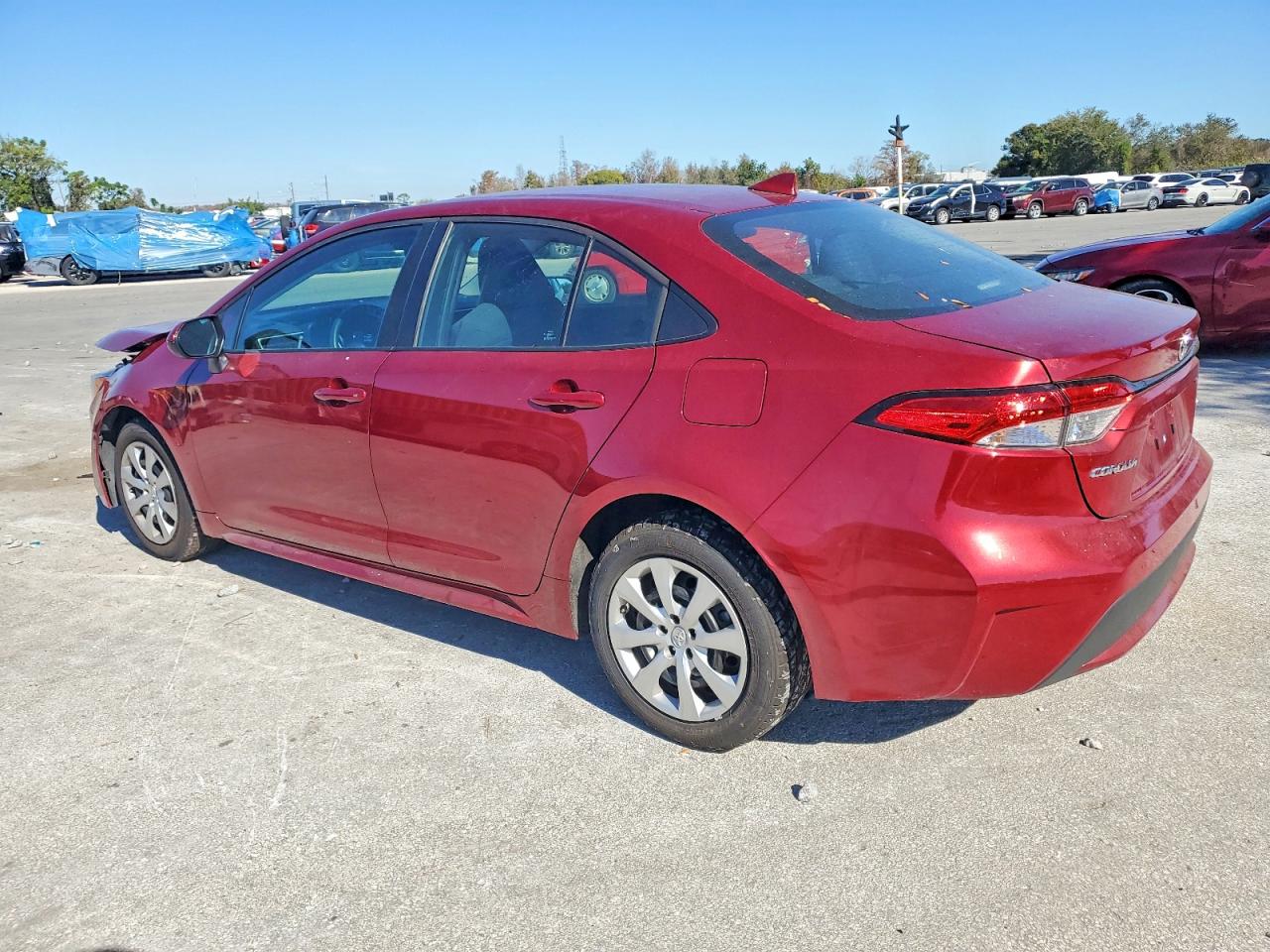 2022 TOYOTA COROLLA LE photo 3