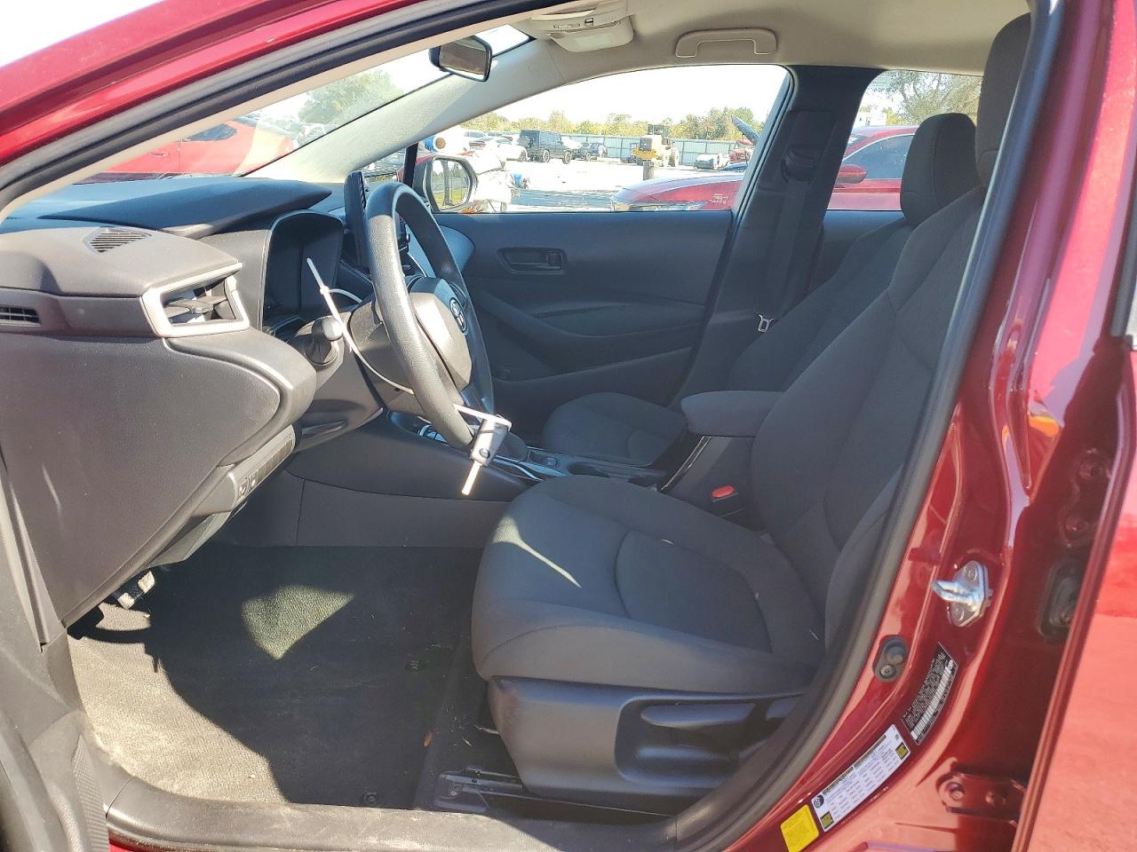 2022 TOYOTA COROLLA LE photo 13