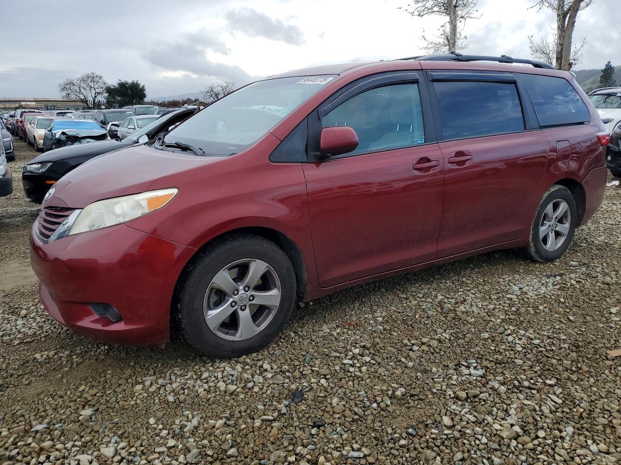2017 TOYOTA SIENNA