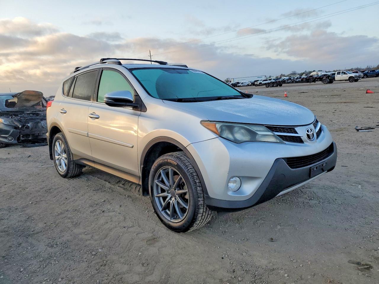 2013 TOYOTA RAV4 LIMITED photo 10