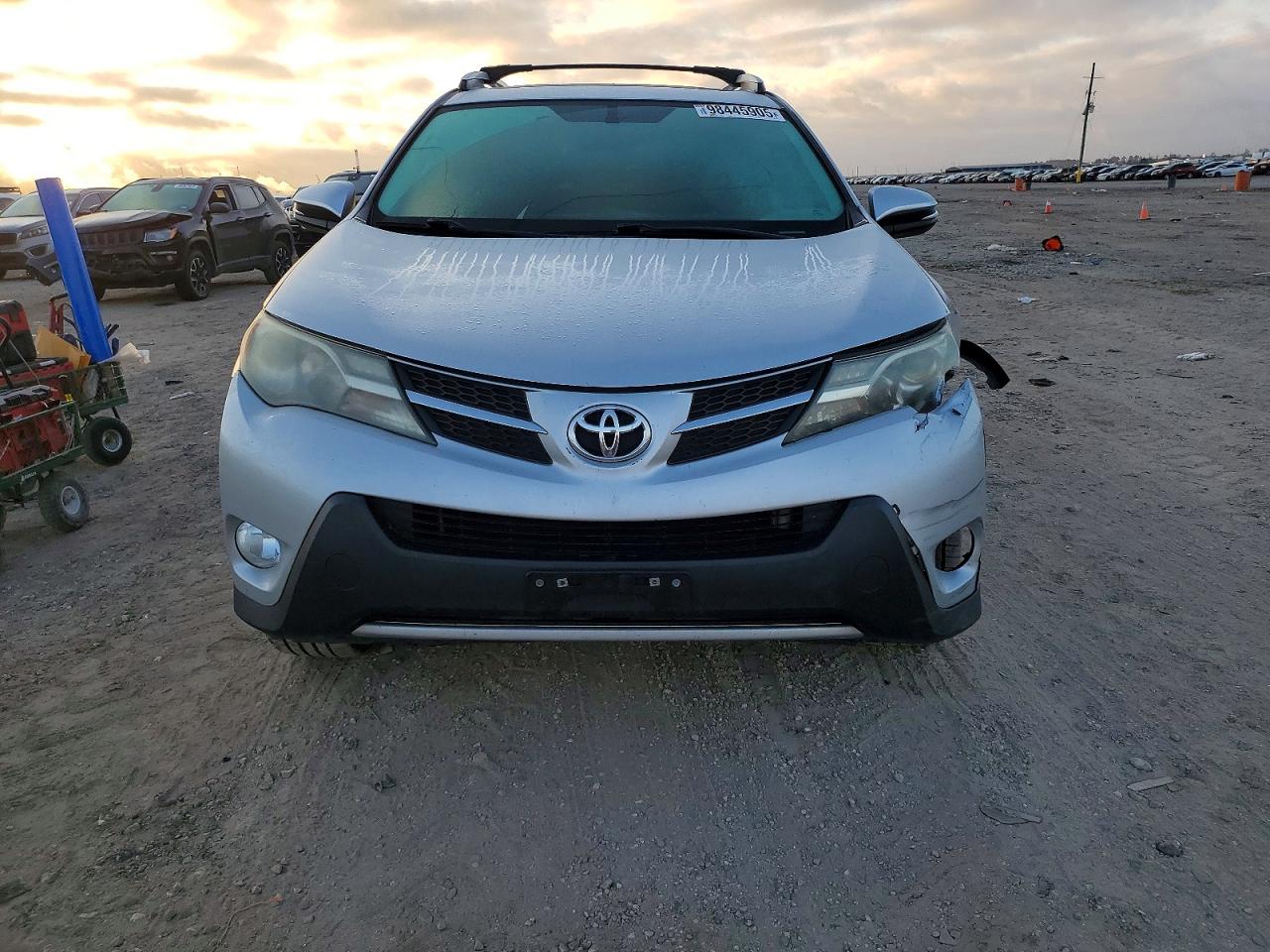 2013 TOYOTA RAV4 LIMITED photo 13