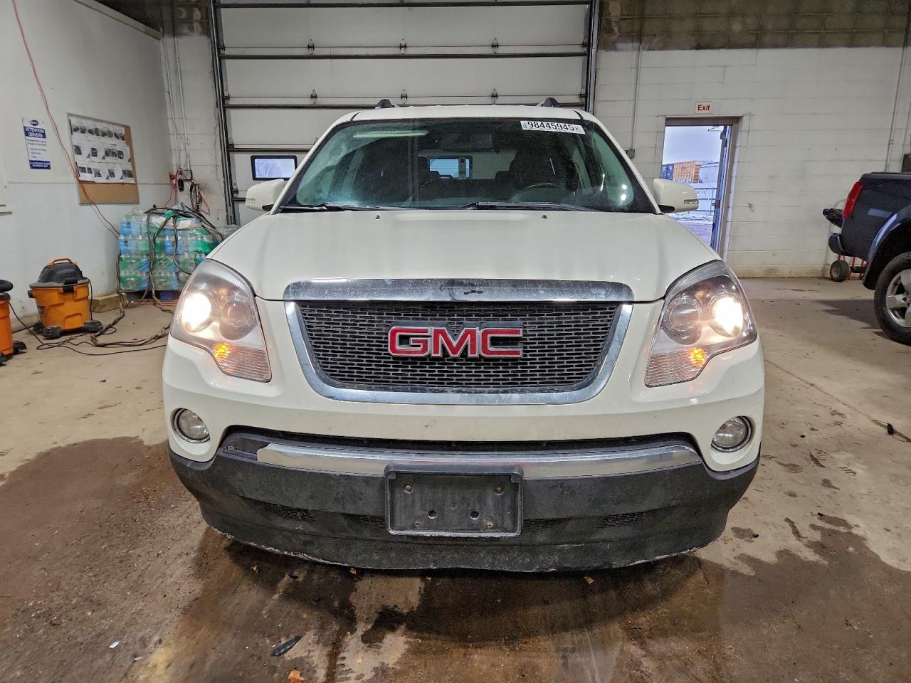 2011 GMC ACADIA SLT-1 photo 9