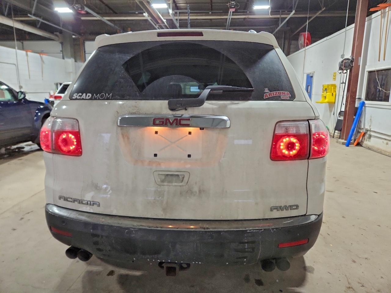 2011 GMC ACADIA SLT-1 photo 11