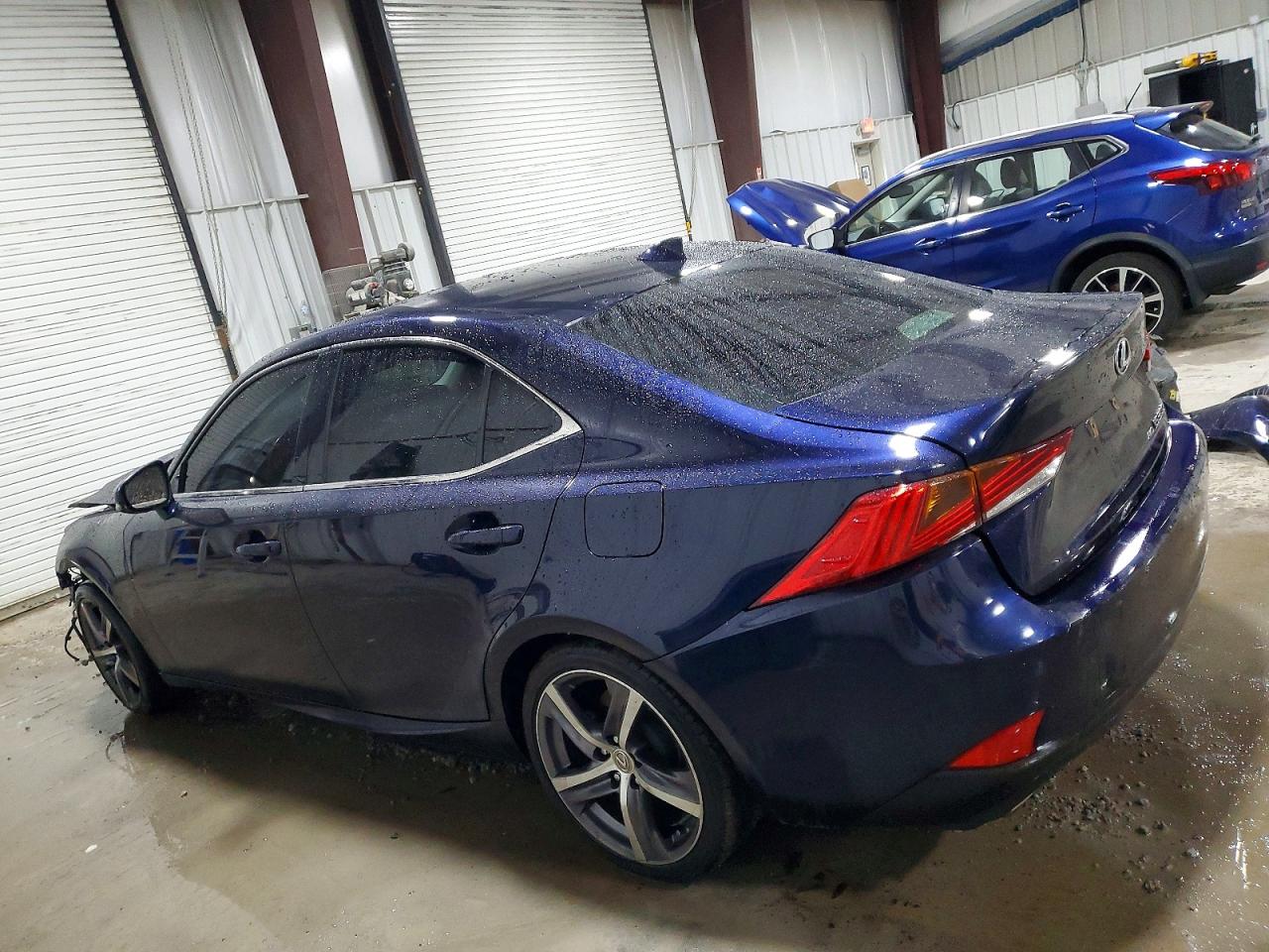 2017 LEXUS IS 300 photo 2