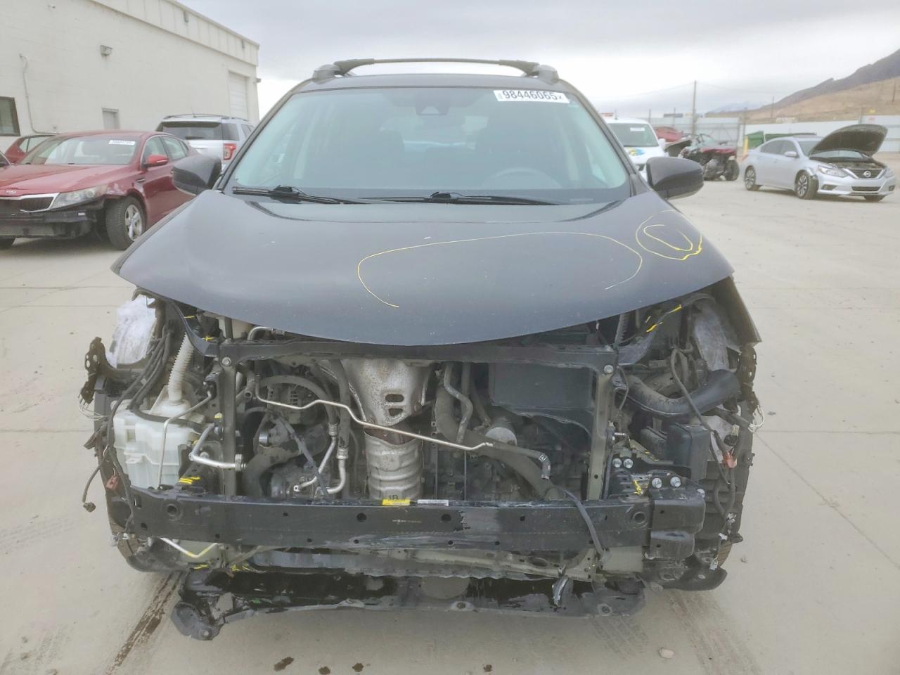 2018 TOYOTA RAV4 LE photo 5