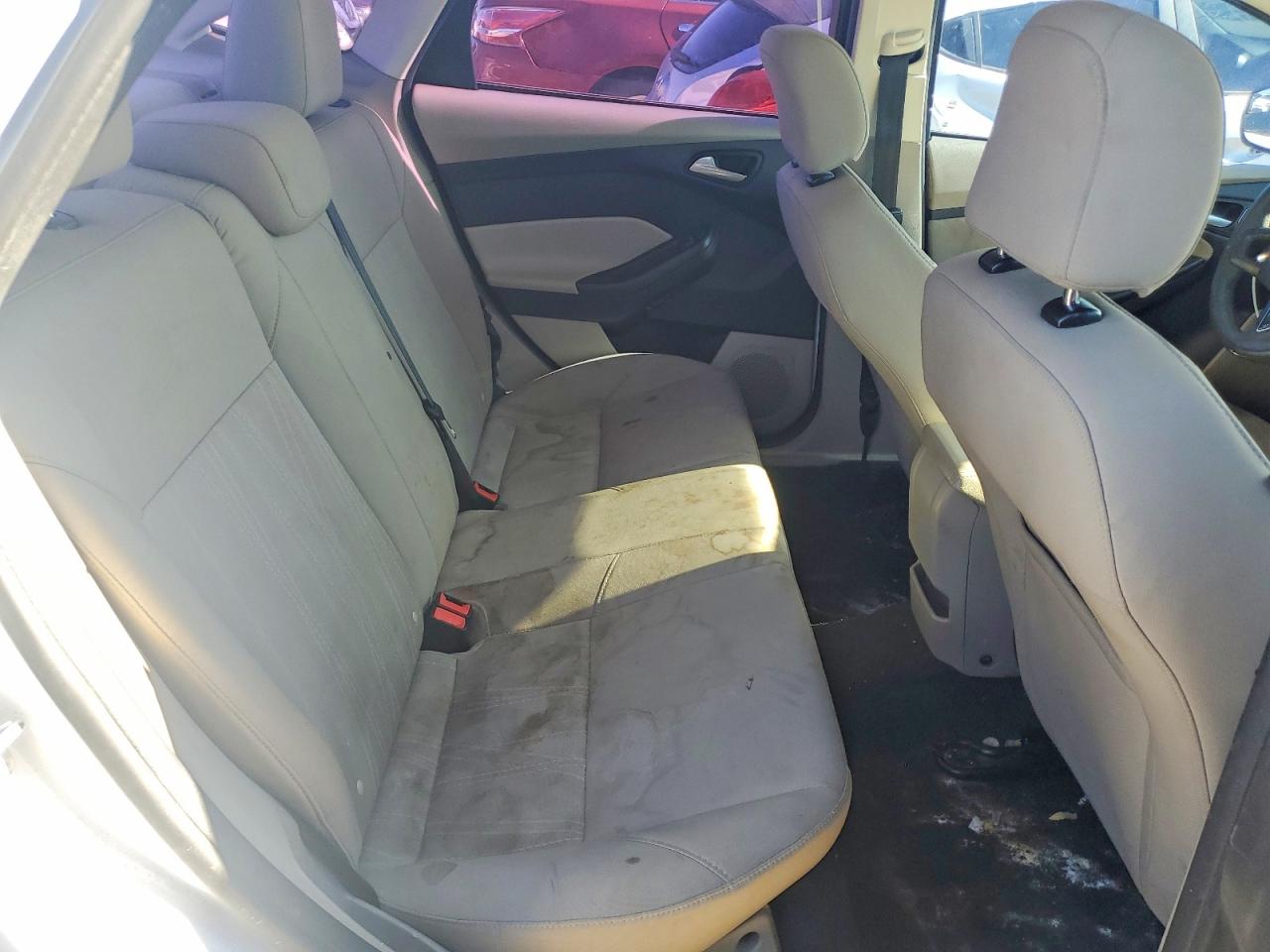 2017 FORD FOCUS SE photo 7