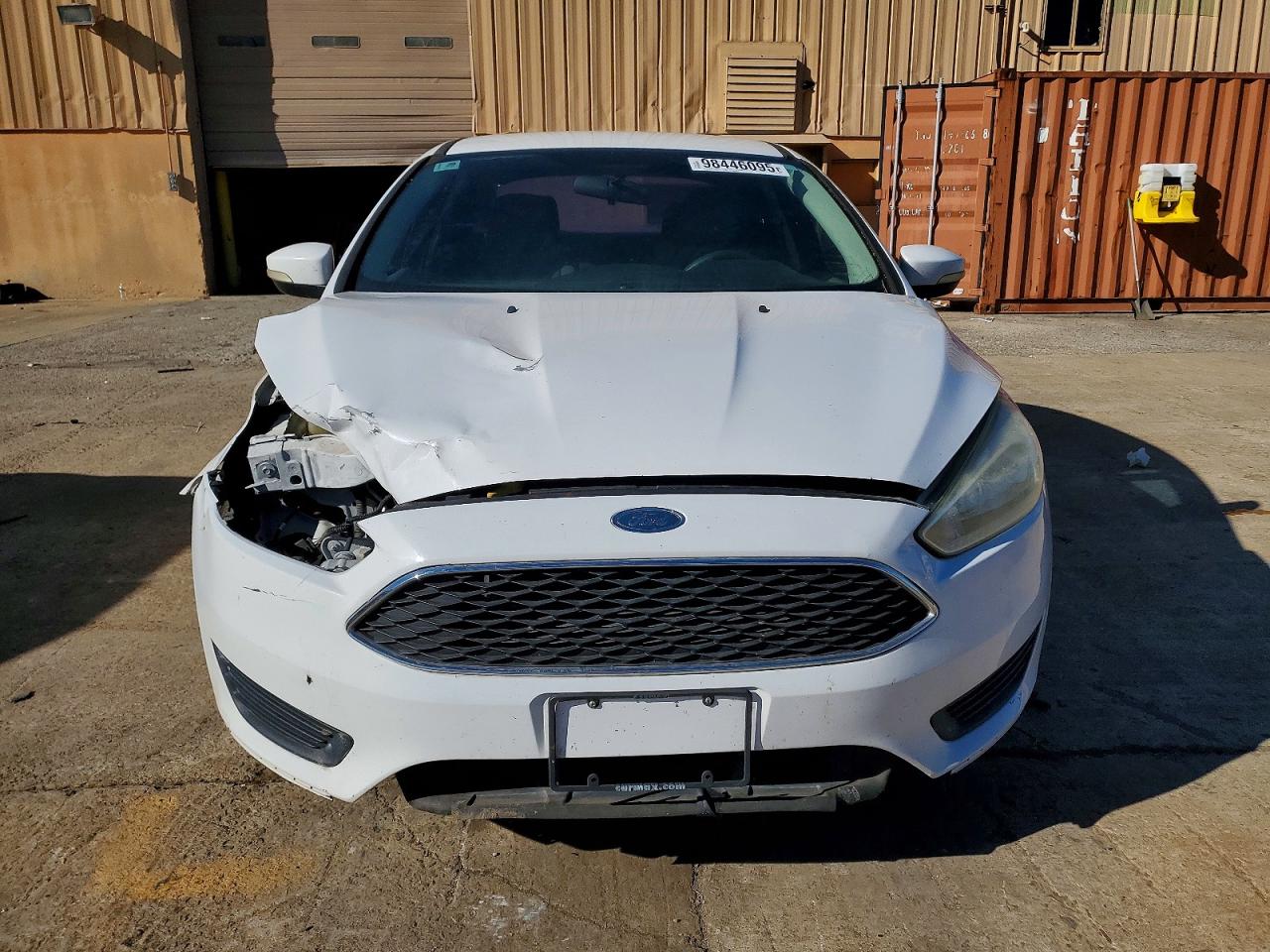 2017 FORD FOCUS SE photo 5