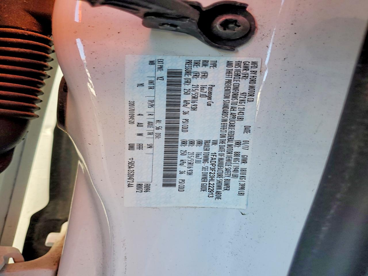 2017 FORD FOCUS SE photo 12