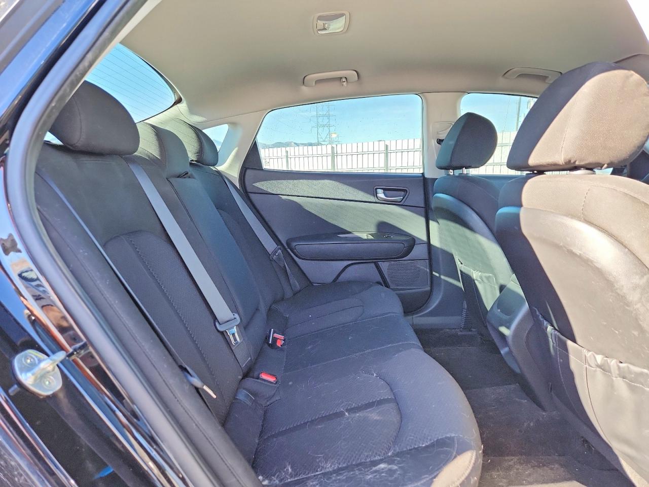 2016 KIA OPTIMA LX photo 10