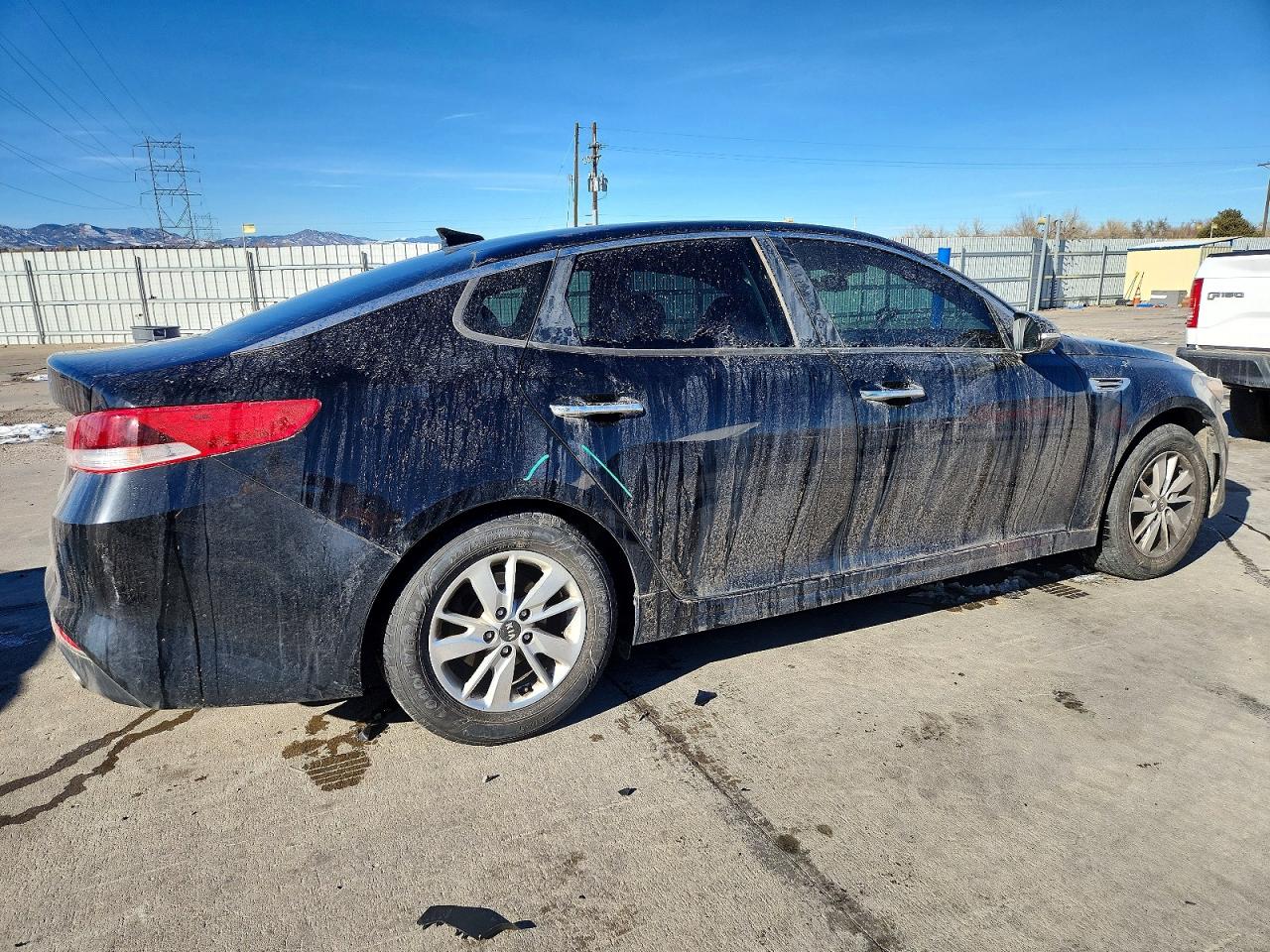 2016 KIA OPTIMA LX photo 3