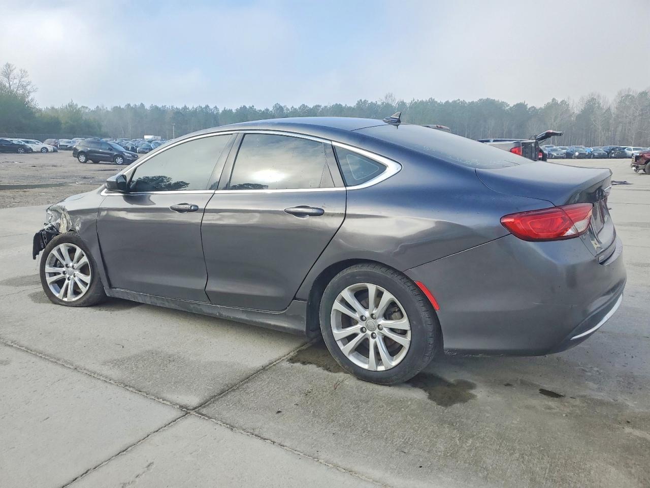 2015 CHRYSLER 200 LIMITED photo 2