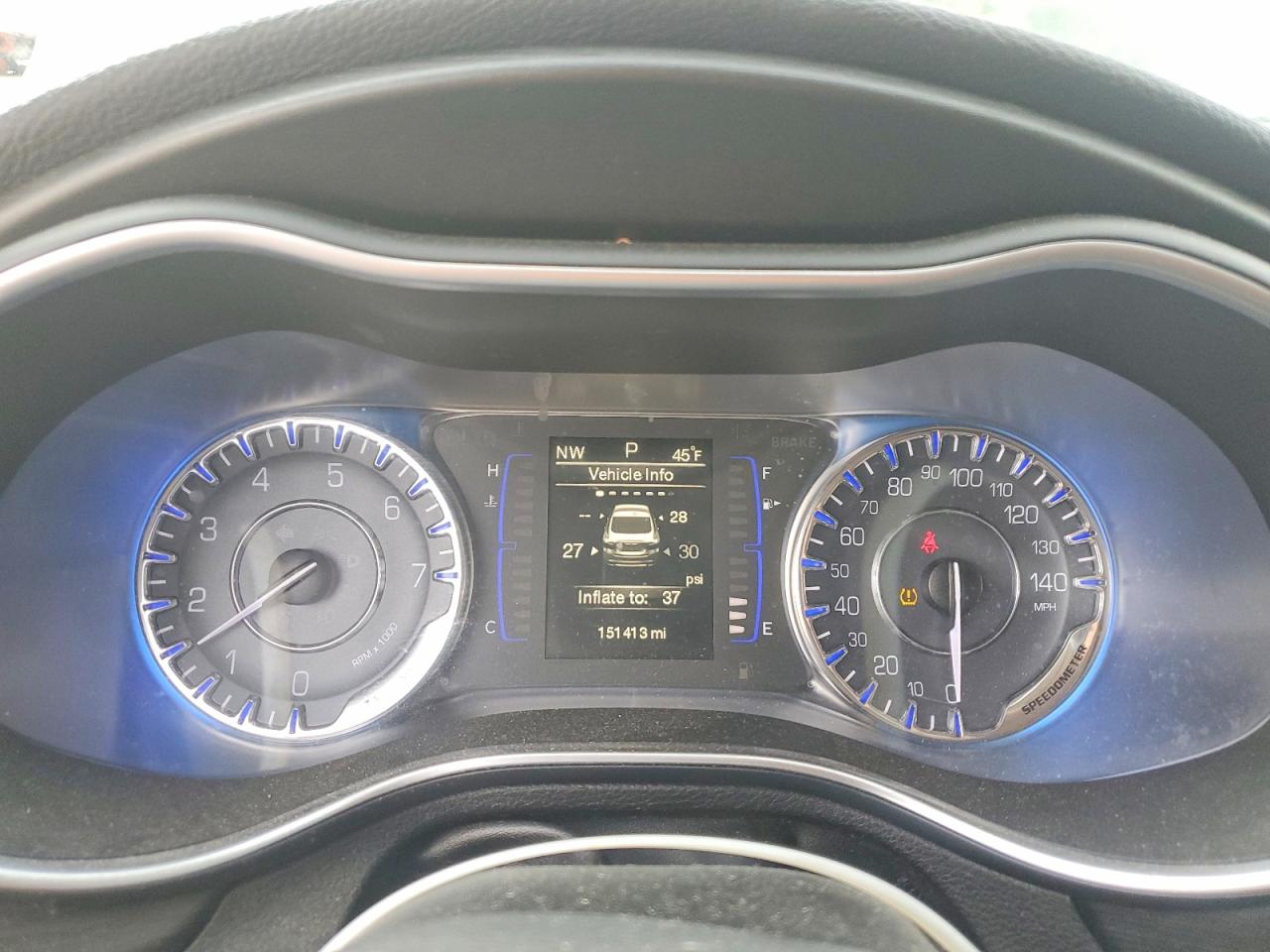 2015 CHRYSLER 200 LIMITED photo 9