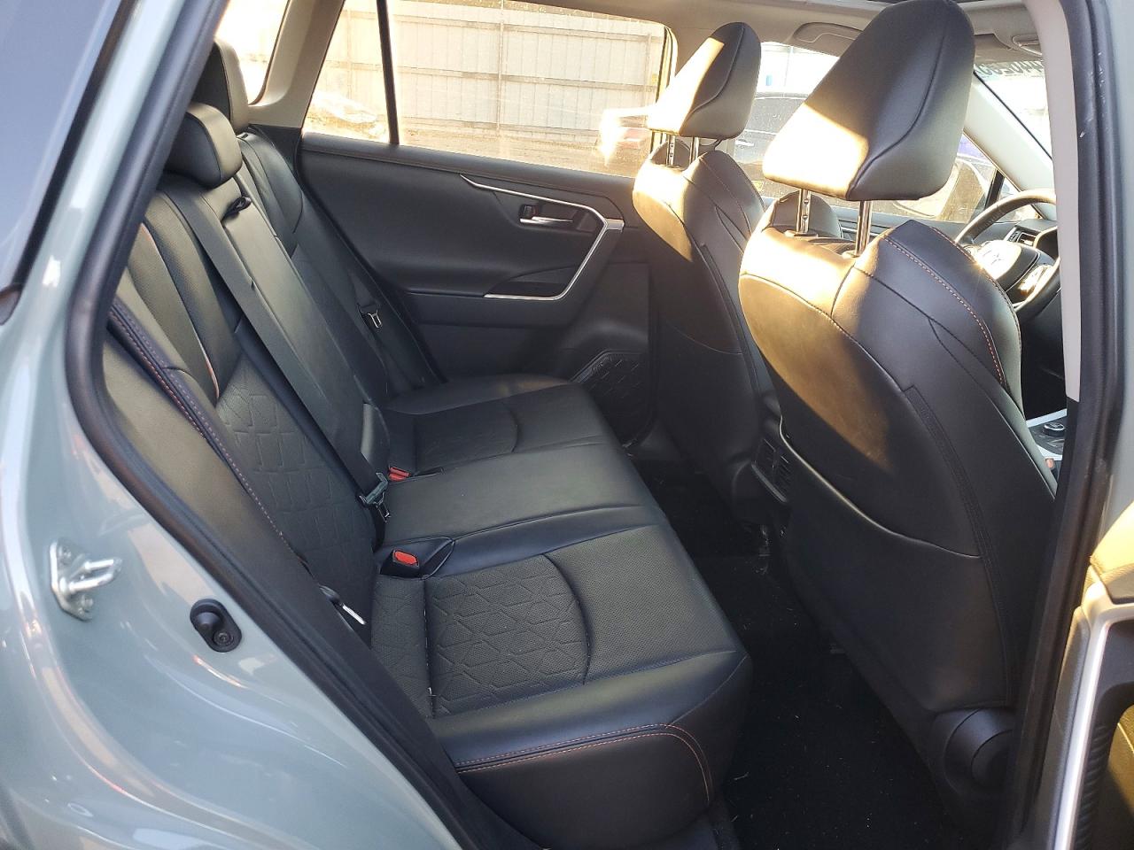 2019 TOYOTA RAV4 ADVENTURE photo 10