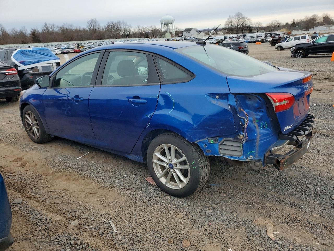 2018 FORD FOCUS SE photo 3