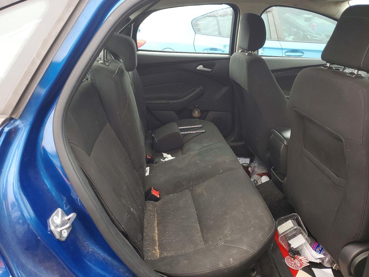 2018 FORD FOCUS SE photo 19