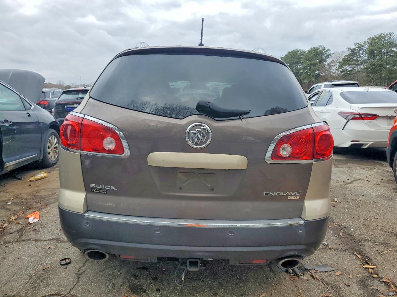 2011 BUICK ENCLAVE CXL photo 16