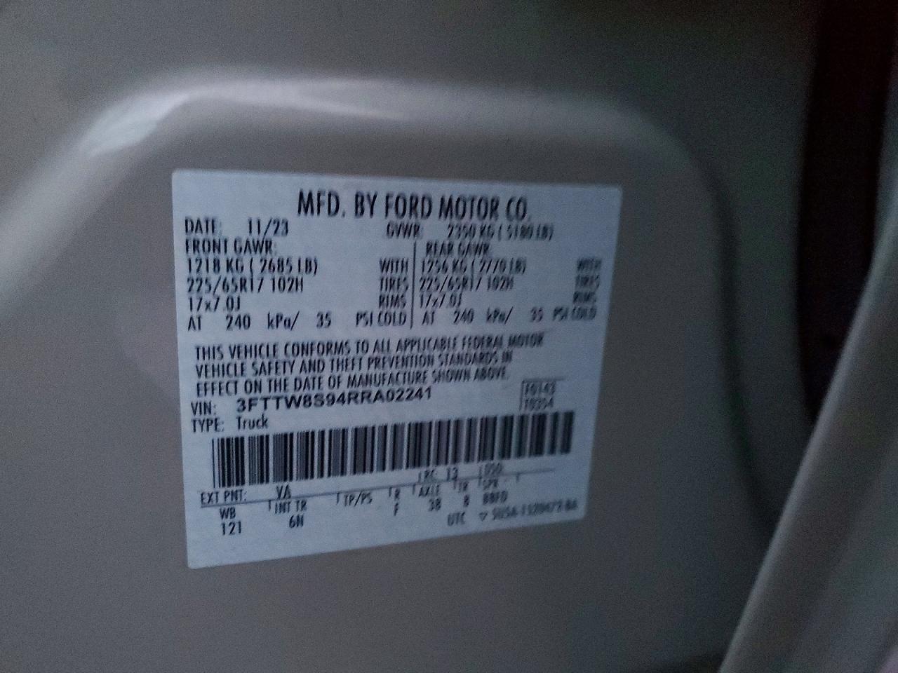 2024 FORD MAVERICK LARIAT photo 23