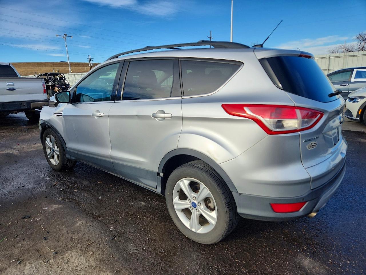 2014 FORD ESCAPE SE photo 2