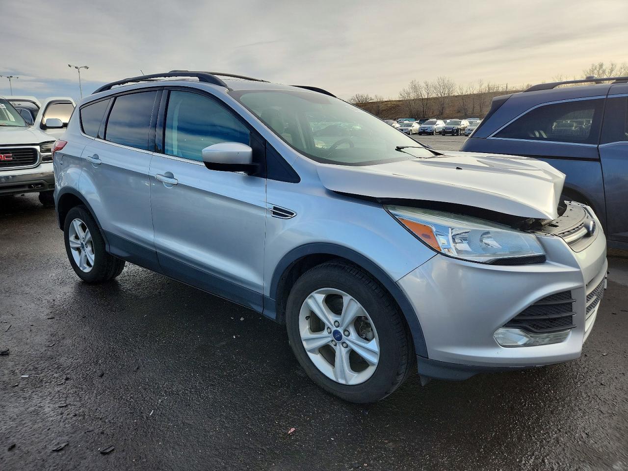 2014 FORD ESCAPE SE photo 4