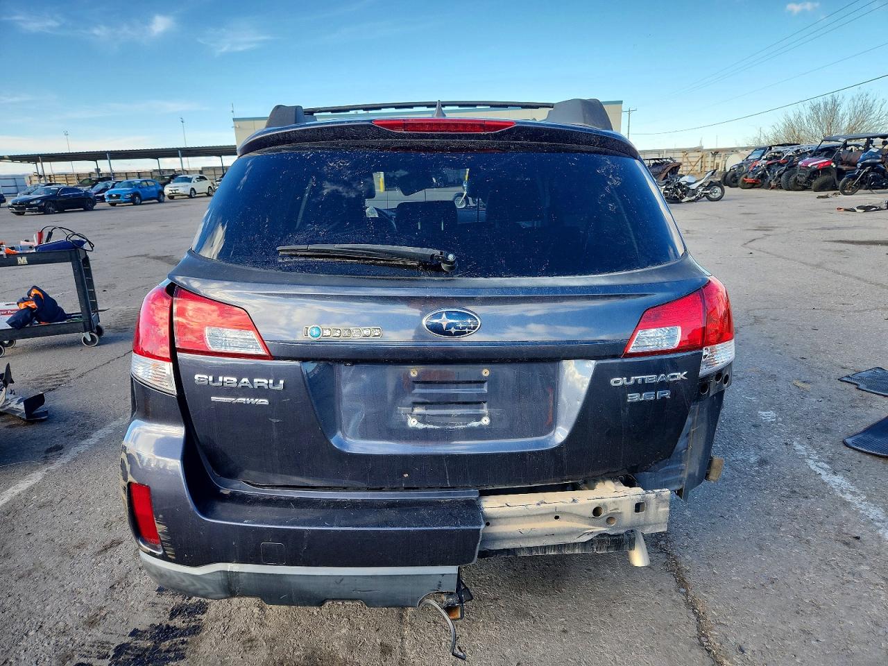 2011 SUBA OUTBACK photo 6