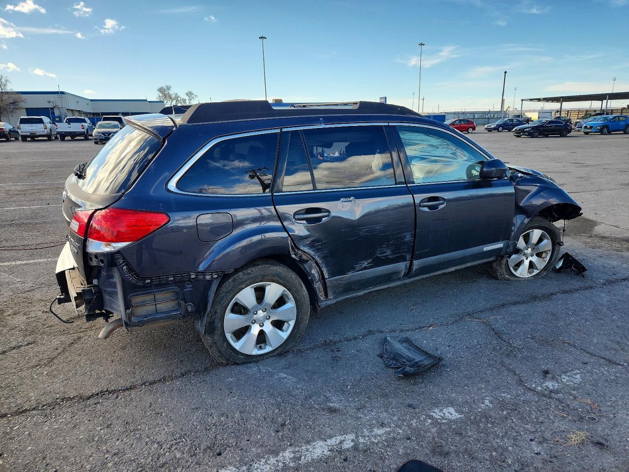 2011 SUBA OUTBACK photo 3