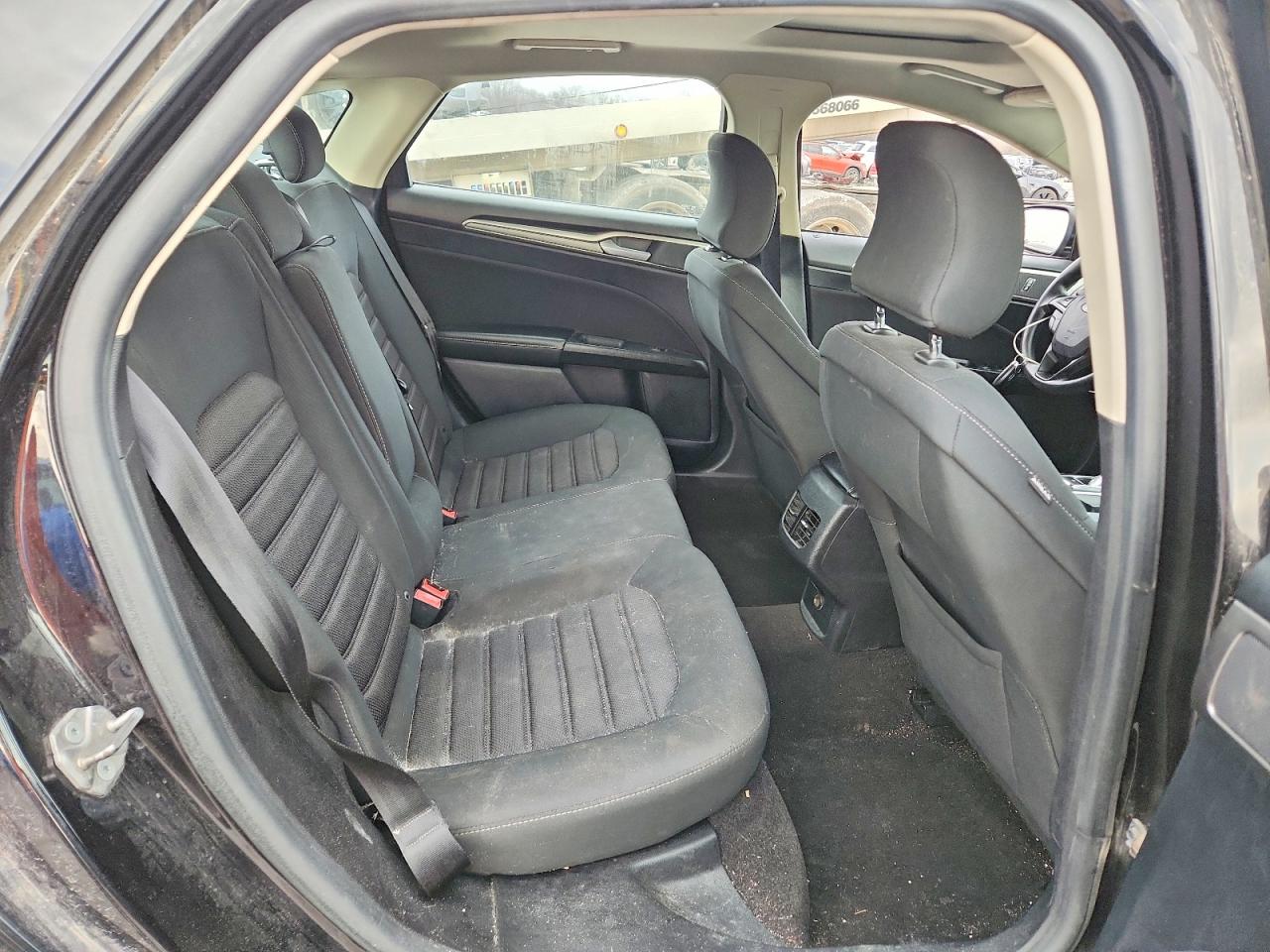 2019 FORD FUSION SE photo 19