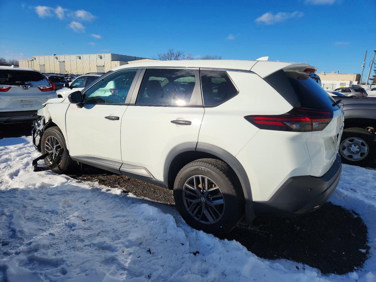 2021 NISSAN ROGUE S photo 2