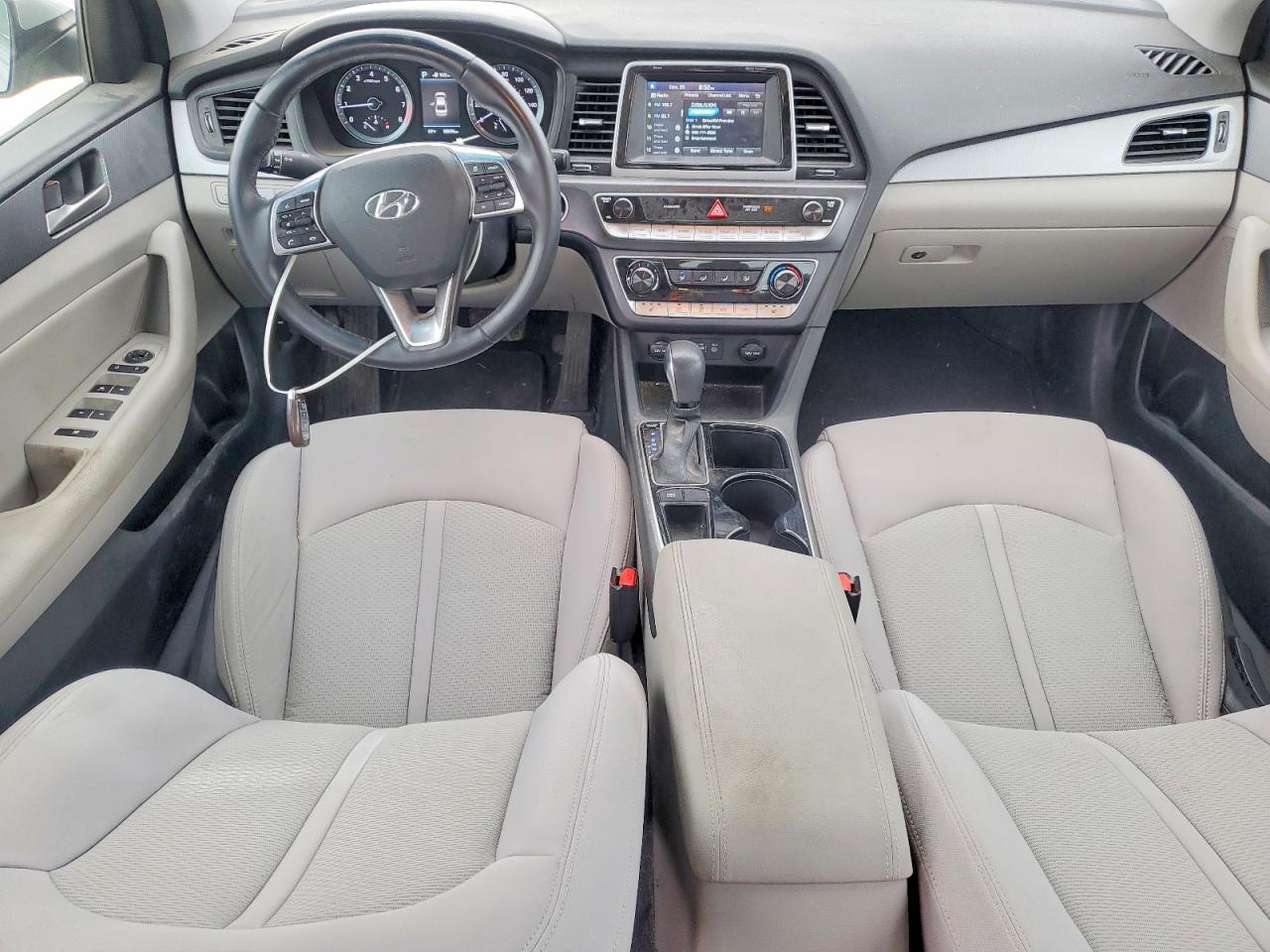 2018 HYUNDAI SONATA SPORT photo 8