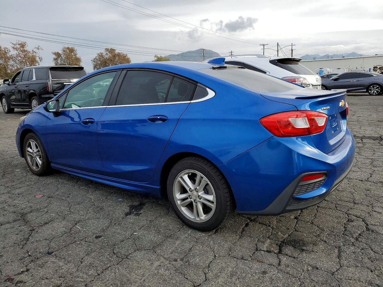 2016 CHEVROLET CRUZE LT photo 3