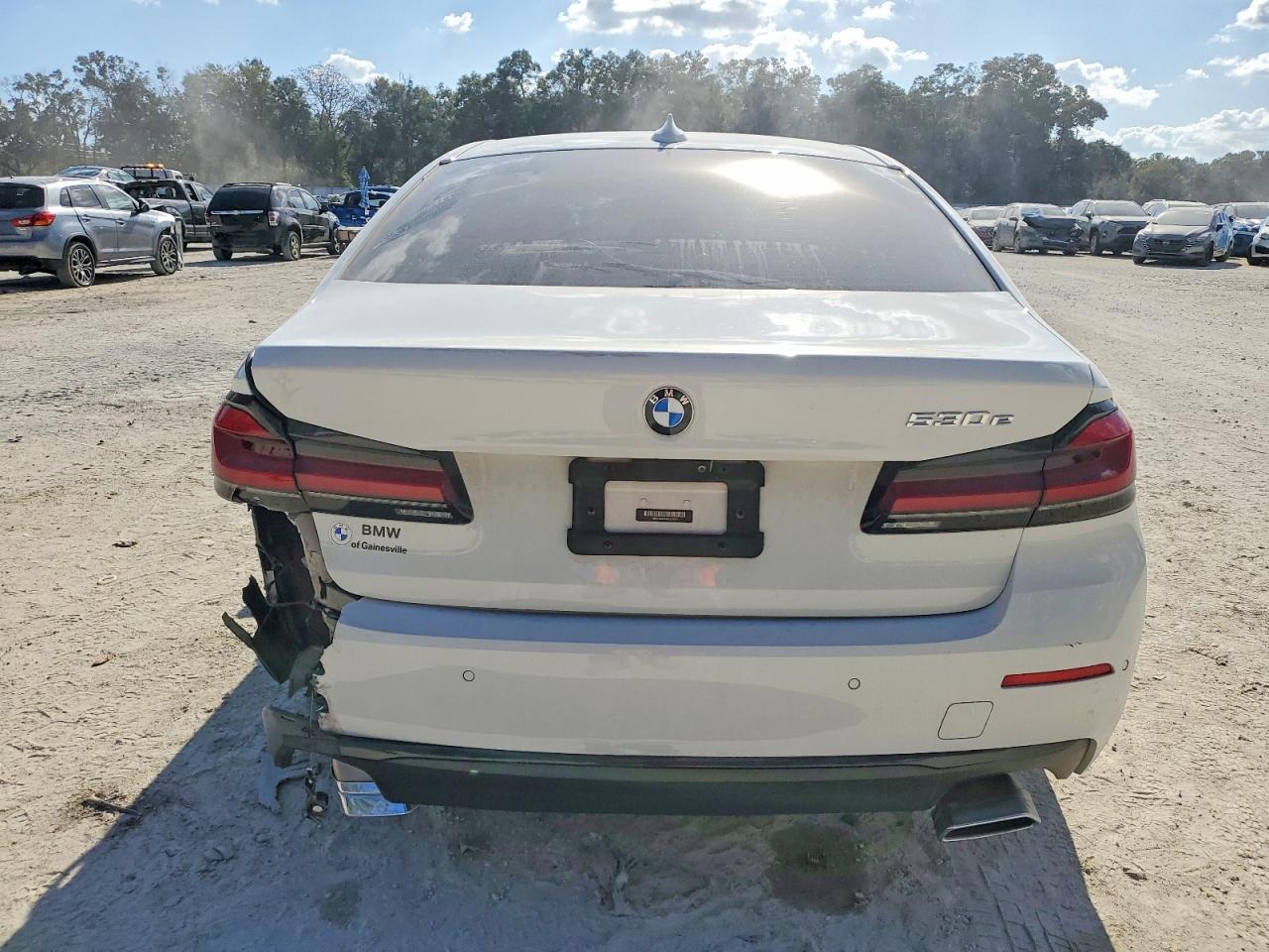 2021 BMW 530E photo 6