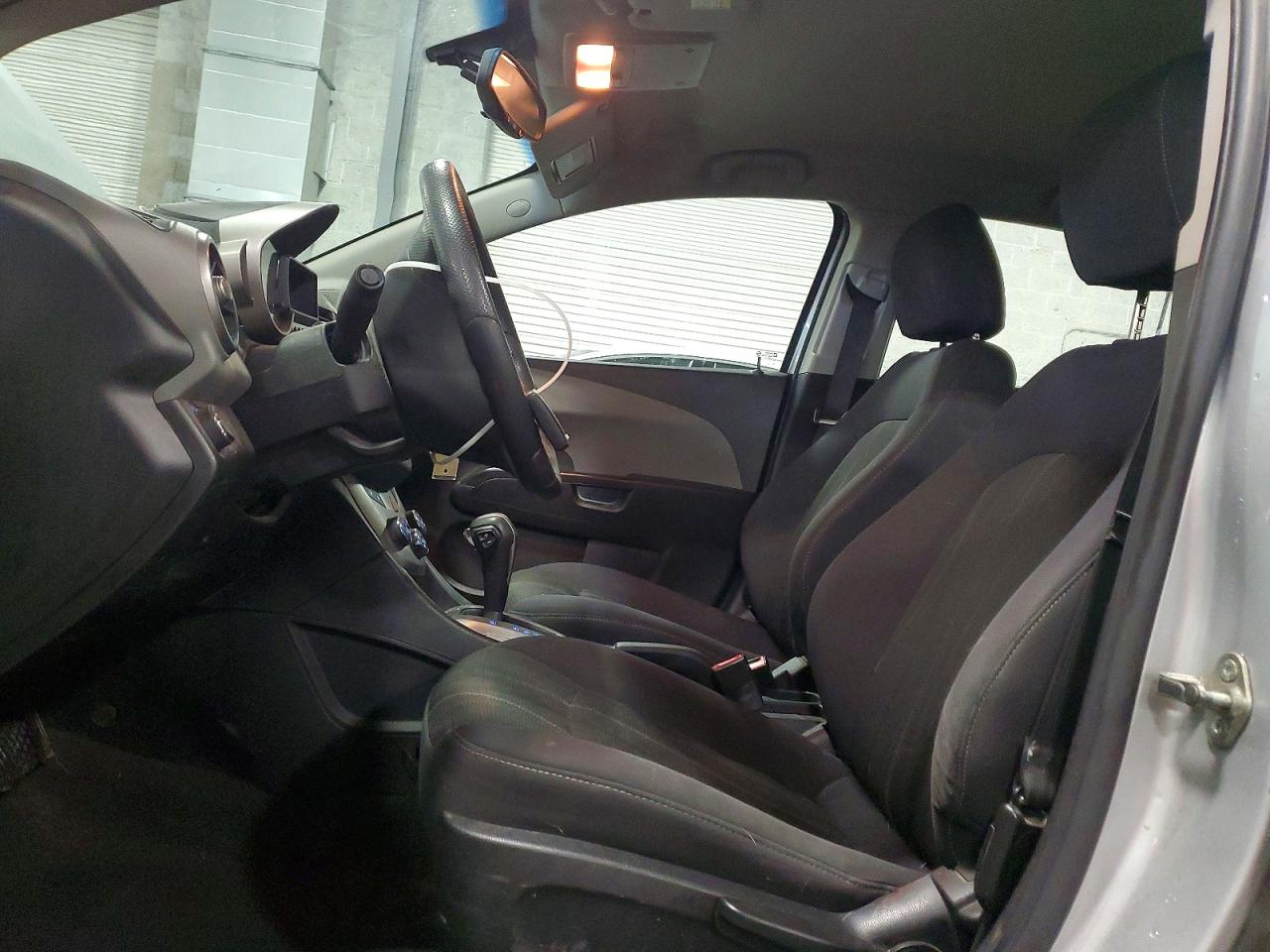 2014 CHEVROLET SONIC LT photo 7