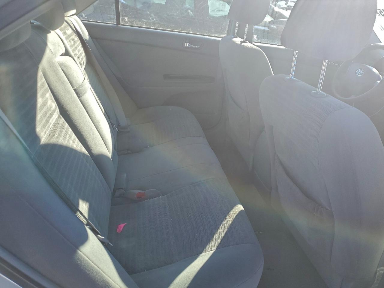 2005 TOYOTA CAMRY LE photo 10