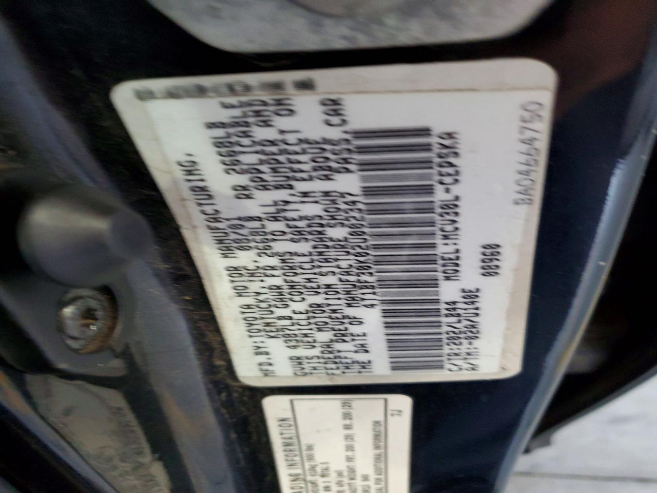 2002 TOYOTA CAMRY LE photo 37