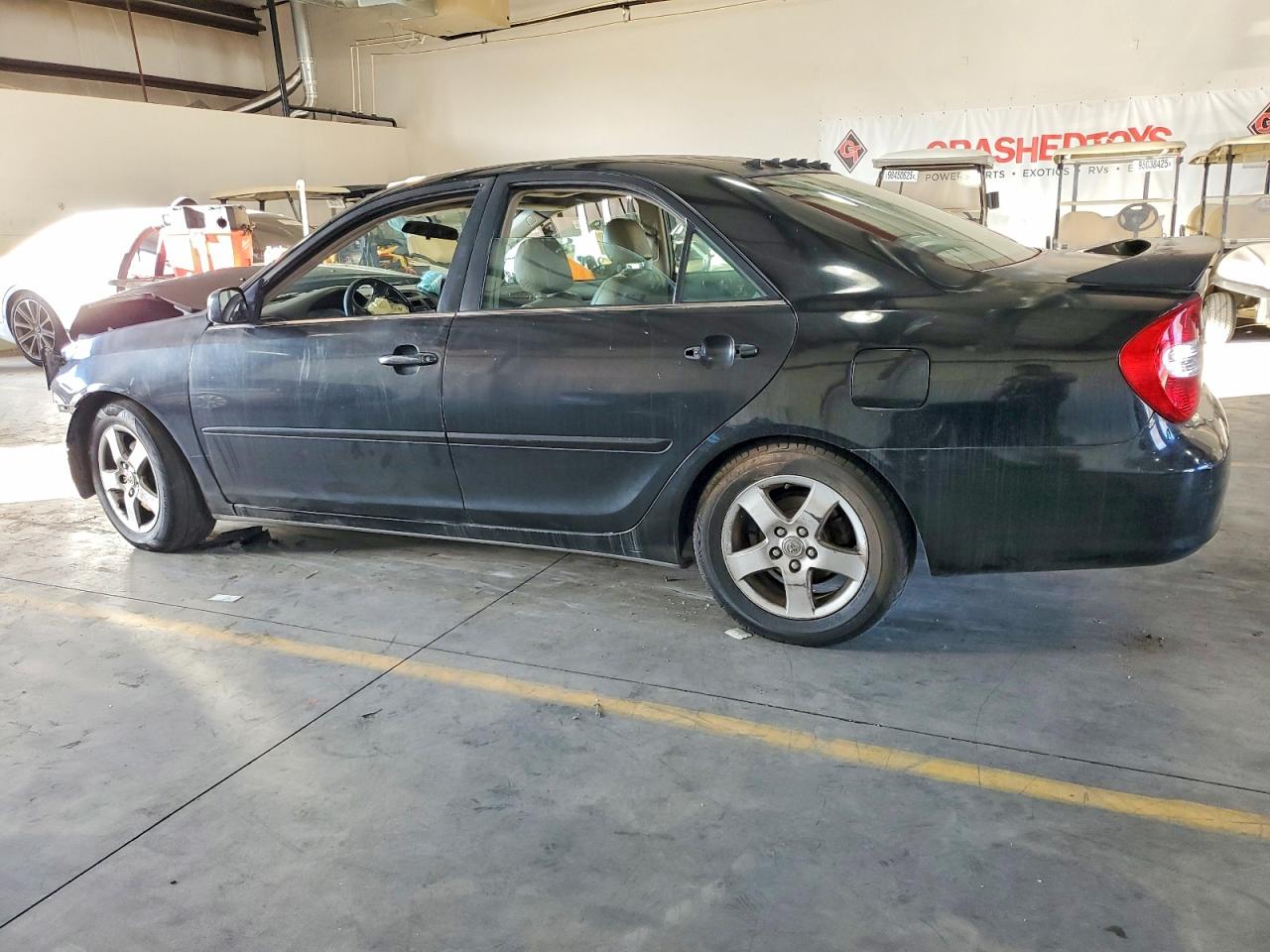 2002 TOYOTA CAMRY LE photo 4