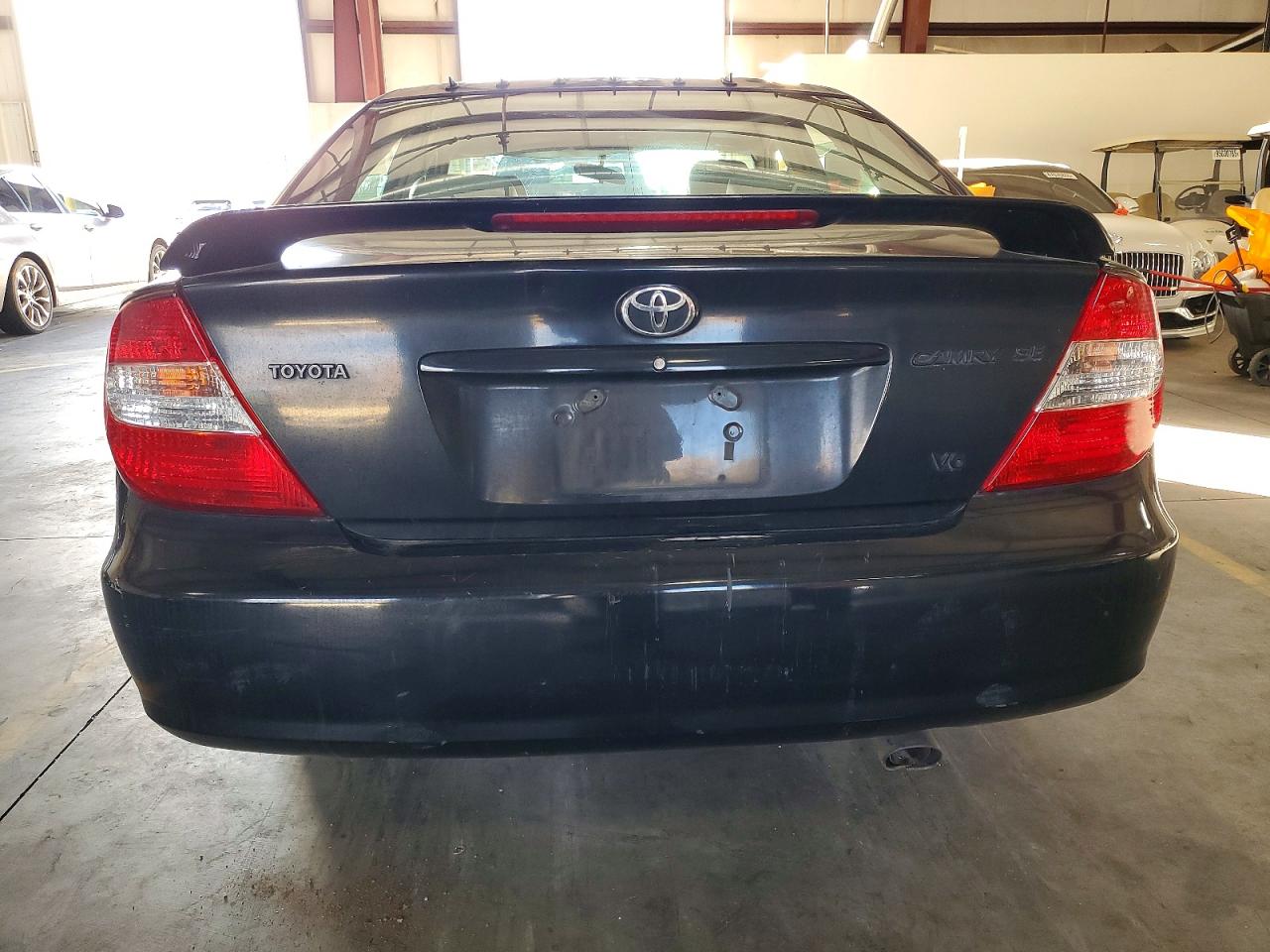 2002 TOYOTA CAMRY LE photo 16
