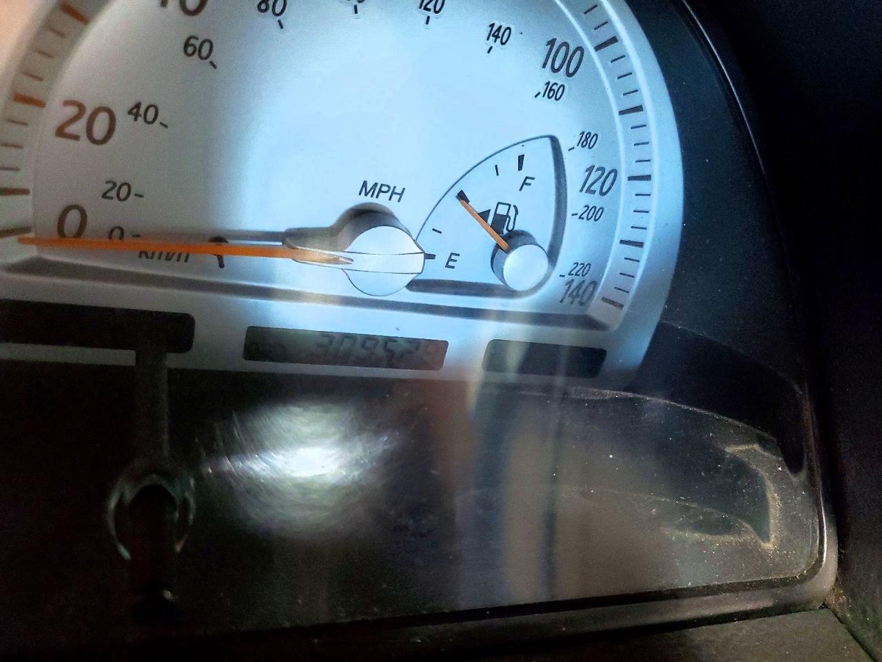 2002 TOYOTA CAMRY LE photo 25