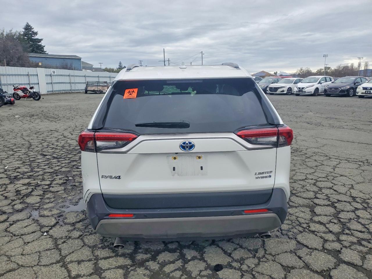 2024 TOYOTA RAV4 LIMITED photo 6