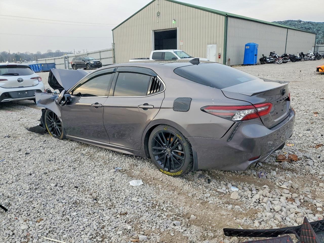 2023 TOYOTA CAMRY XSE photo 2