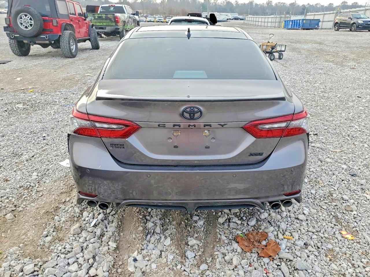 2023 TOYOTA CAMRY XSE photo 6