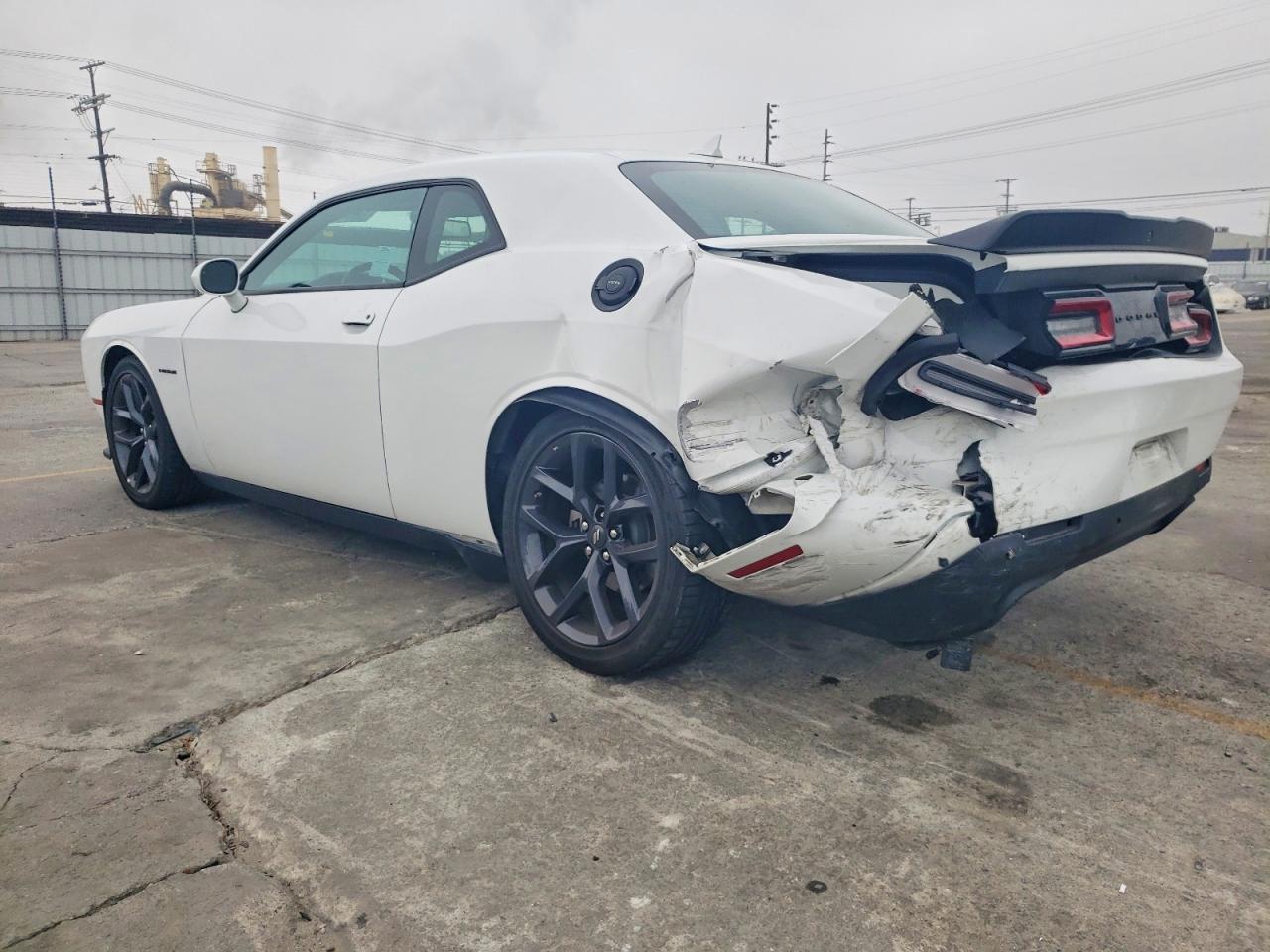 2022 DODGE CHALLENGER R/T photo 2
