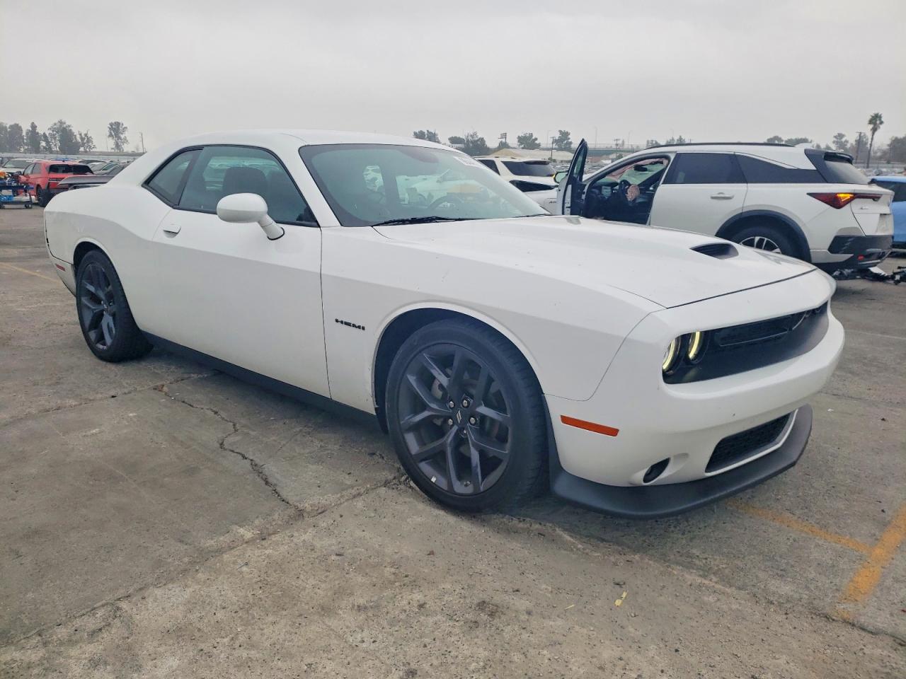 2022 DODGE CHALLENGER R/T photo 4