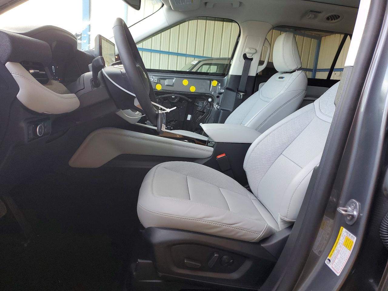 2025 FORD EXPLORER PLATINUM photo 7