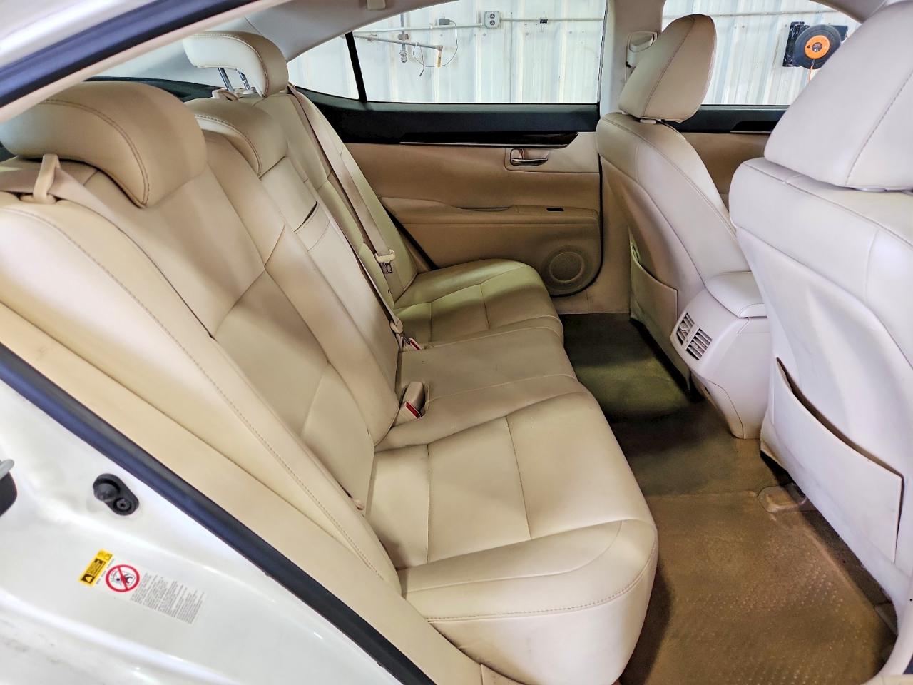 2013 LEXUS ES 350 photo 10