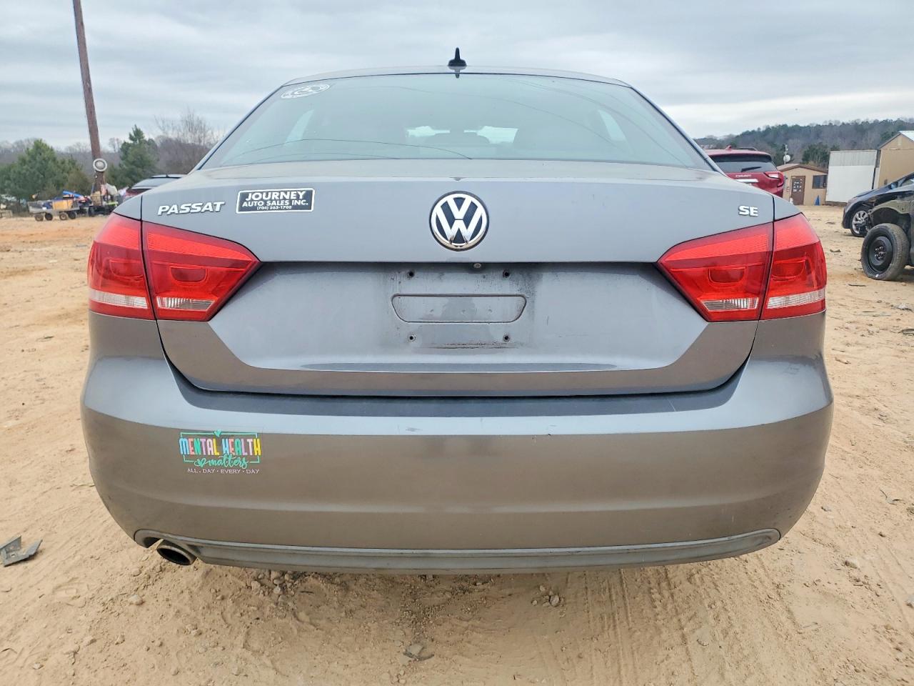 2012 VOLKSWAGEN PASSAT SE photo 11
