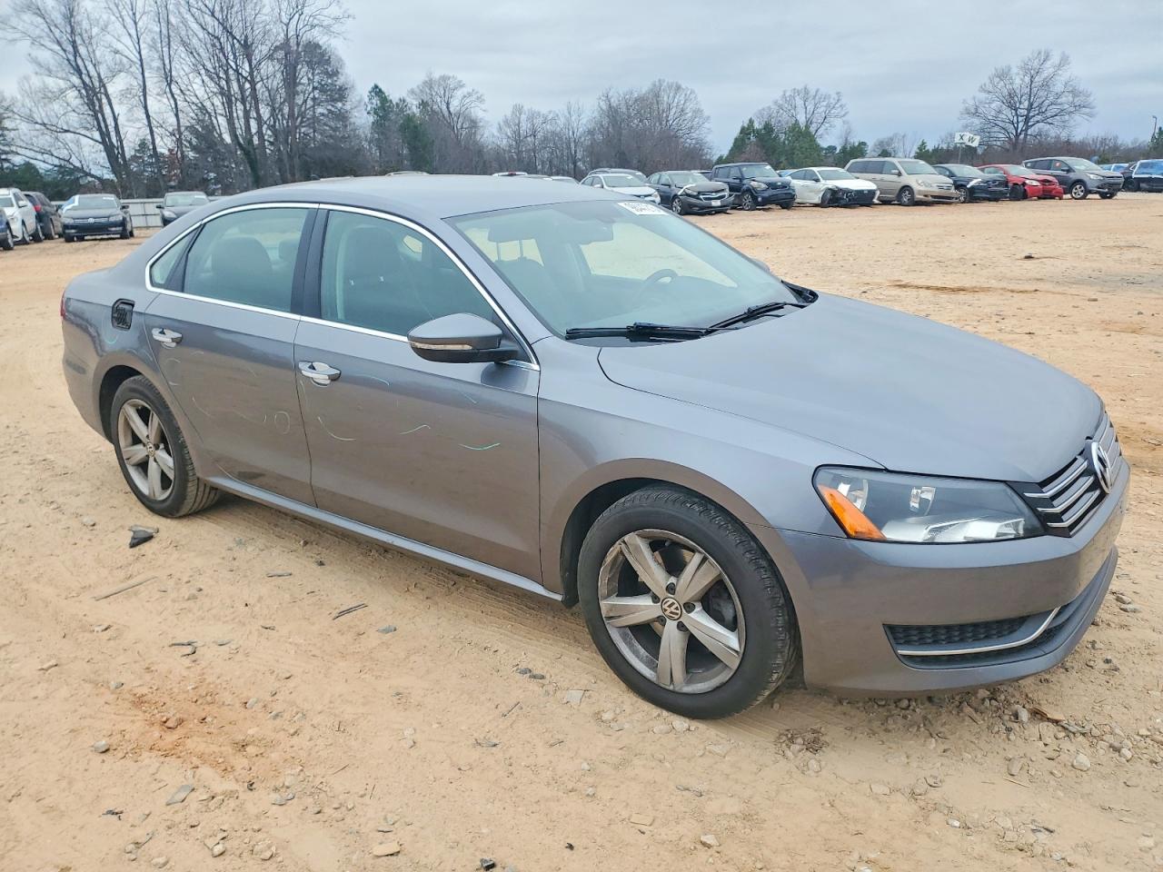 2012 VOLKSWAGEN PASSAT SE photo 7