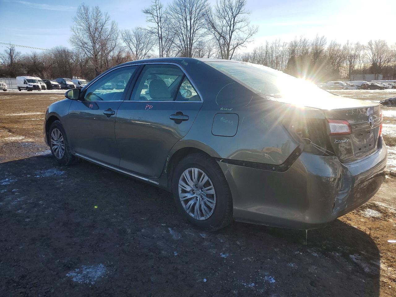 2012 TOYOTA CAMRY BASE photo 2