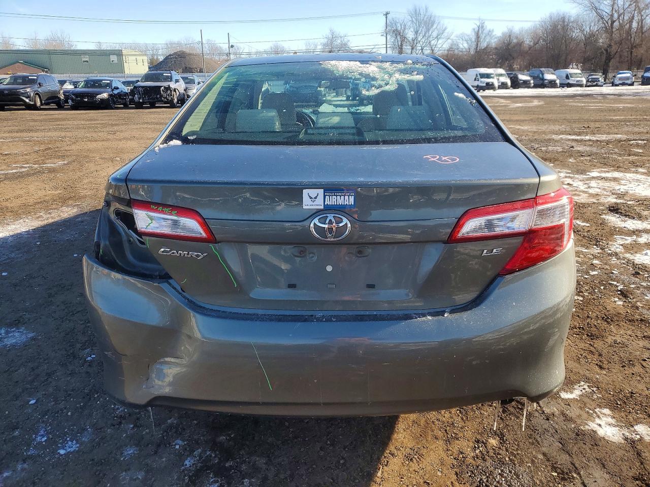 2012 TOYOTA CAMRY BASE photo 6