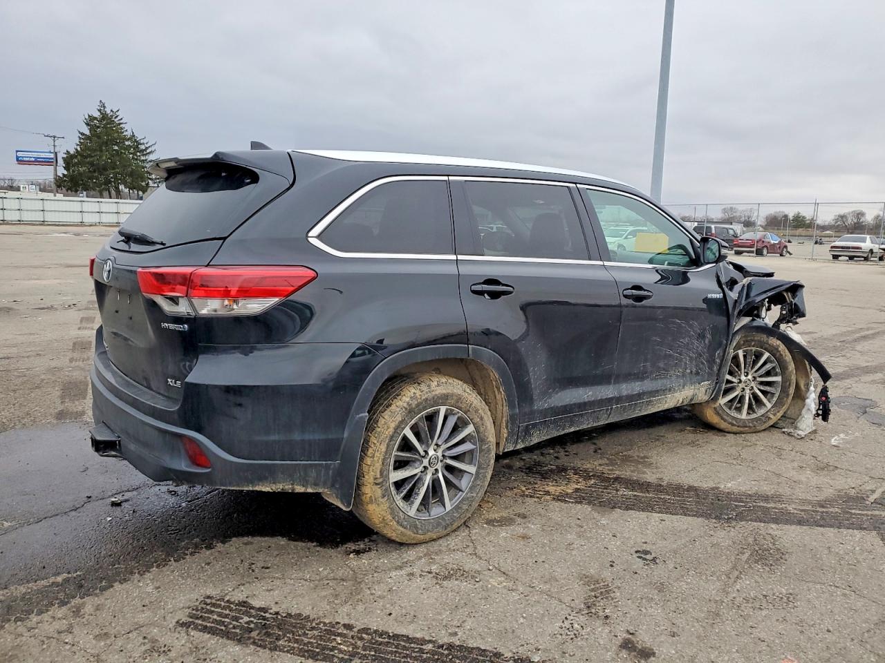 2017 TOYOTA HIGHLANDER HYBRID photo 3