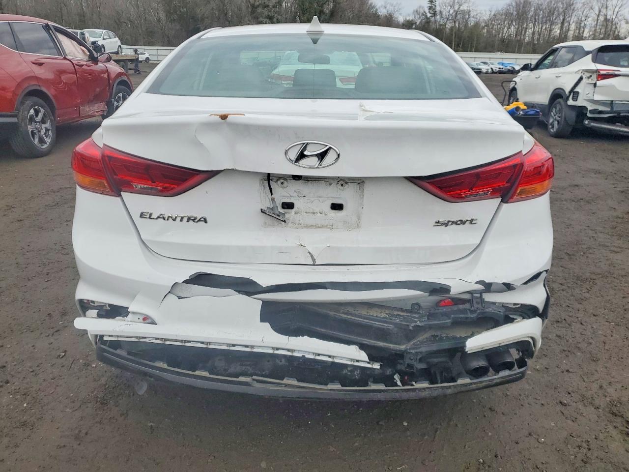 2018 HYUNDAI ELANTRA SPORT photo 6