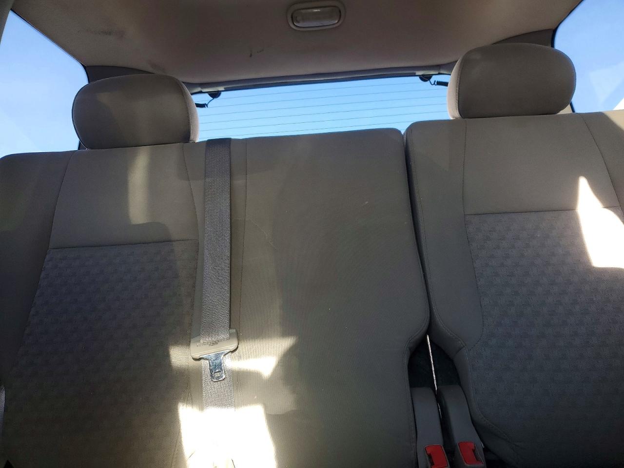 2005 JEEP LIBERTY SPORT photo 10